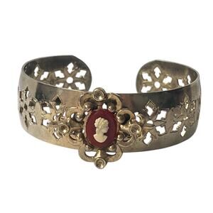 Vintage Victorian Womens Cuff Bracelet Cameo Jewelry Silver Tone 1940s